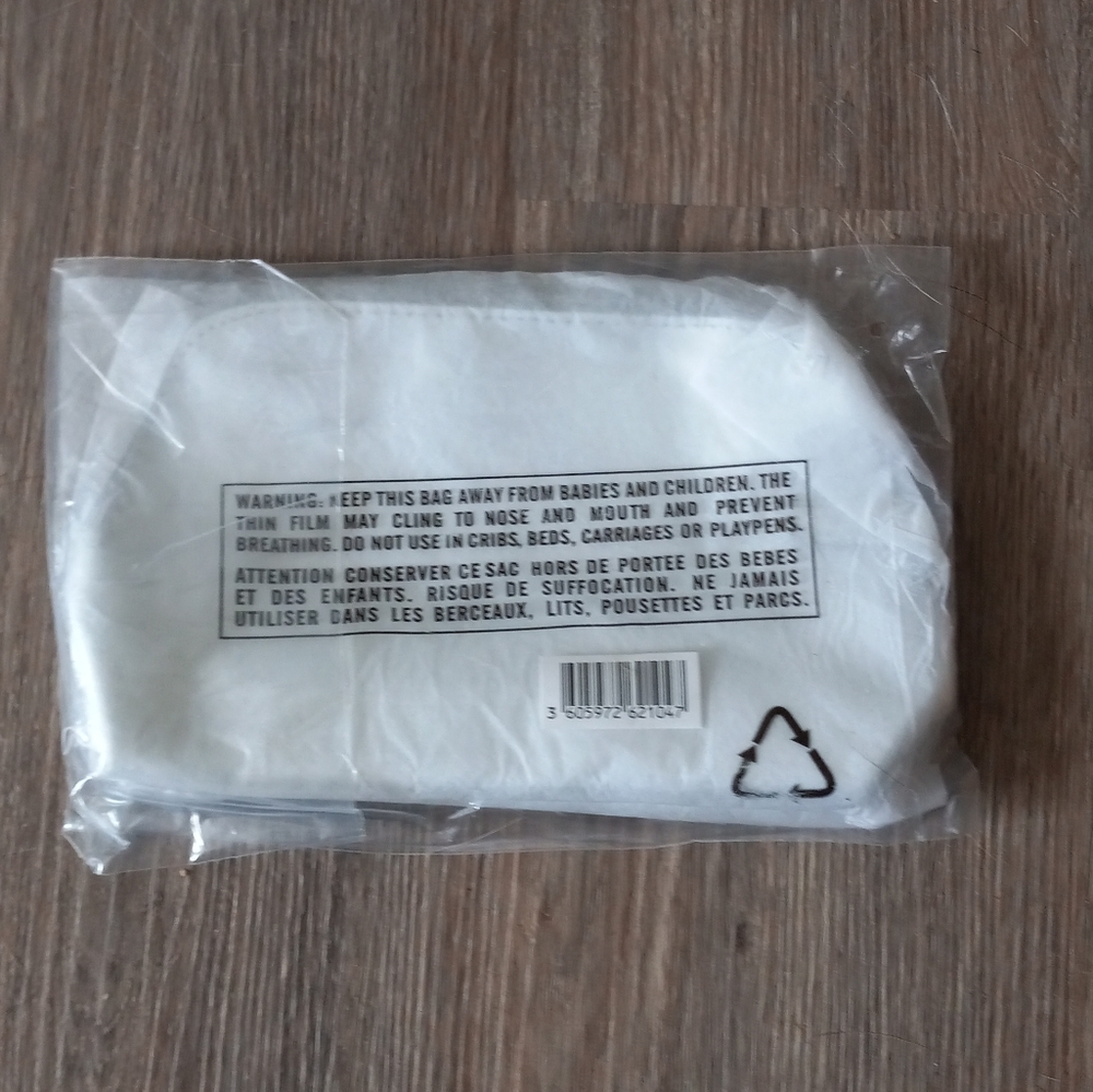 New Never Used it Cosmetic Make-Up Bag - Picture 4 of 4